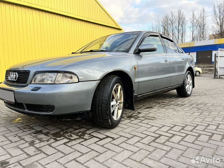 Audi A4 1.8 AT, 1998, 390 500 км