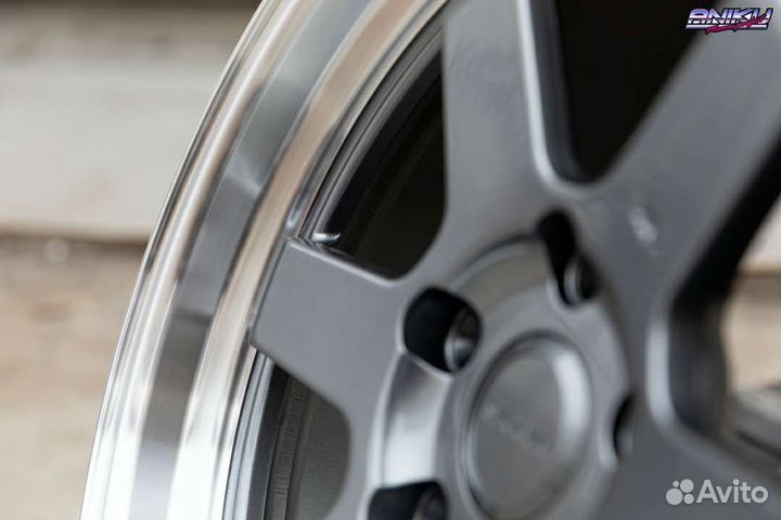 Комплект дисков Rays TE37V R17 8.0j 5*114.3 (D235)