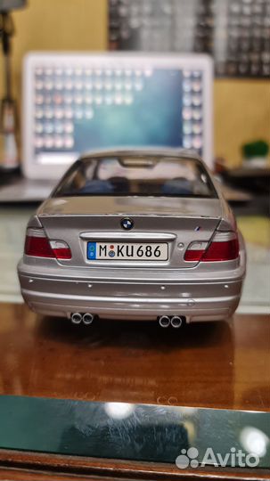 Модель 1/18 BMW M3 (E46) CSL 2003 серебристый