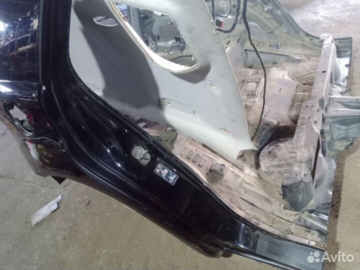 Крыло заднее правое Mercedes ML W164