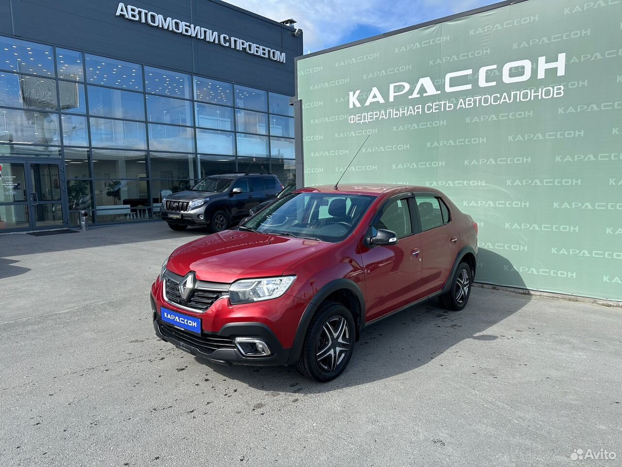 Renault Logan Stepway 1.6 CVT, 2019, 116 900 км