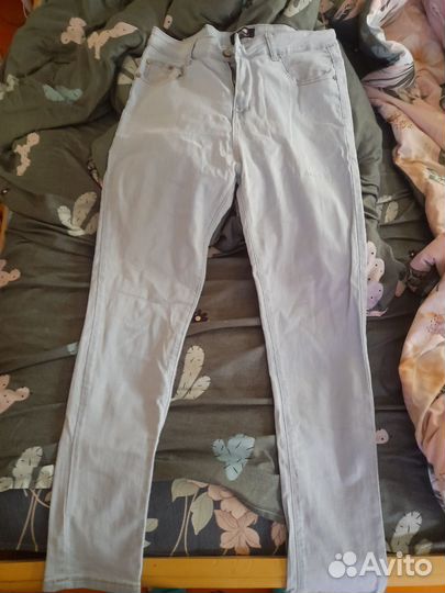 Джинсы новые