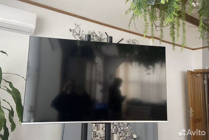 Стойка под телевизор