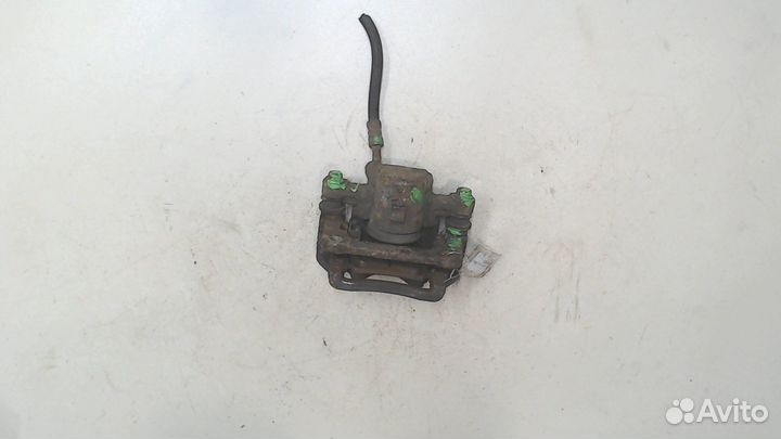 Суппорт Toyota Corolla E12, 2002