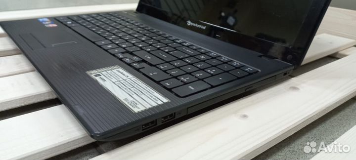 Ноутбук Packard Bell PEW91 i3/3GB/320GB/HD5470