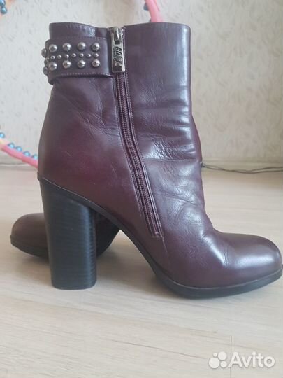 Ботильоны Loriblu на меху