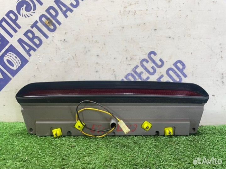 Стоп-сигнал Subaru Forester кроссовер 2.5 EJ25