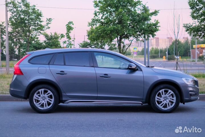 Volvo V60 Cross Country 2.4 AT, 2015, 144 000 км