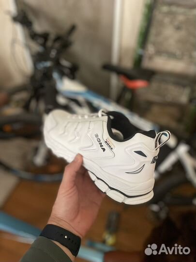 Кроссовки мужские