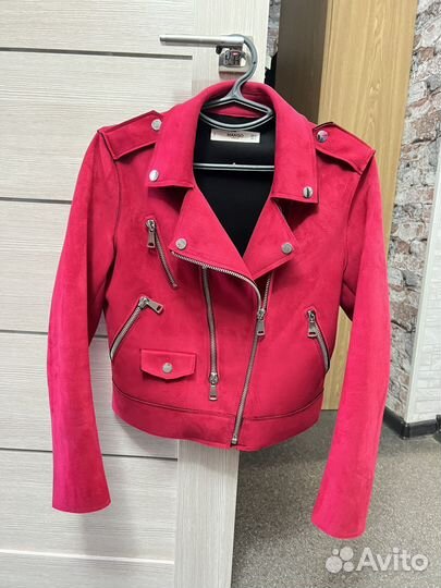 Куртка женская mango