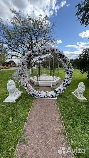 Свадебный декоратор