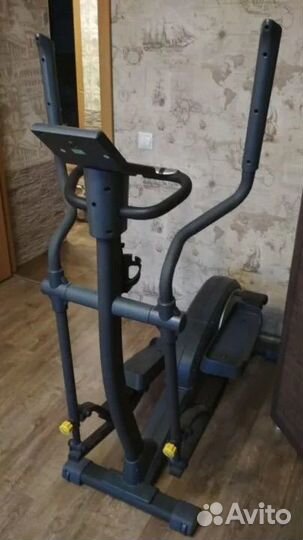 Эллиптический тренажер torneo