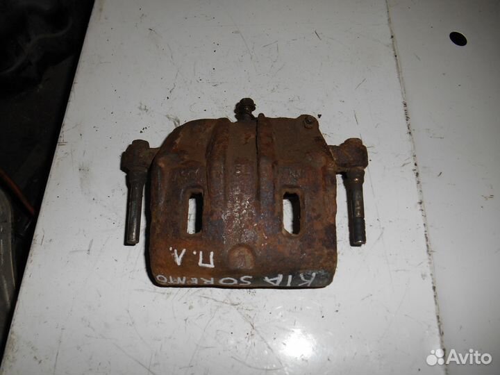 Суппорт передний левый Kia Sorento Киа Соренто