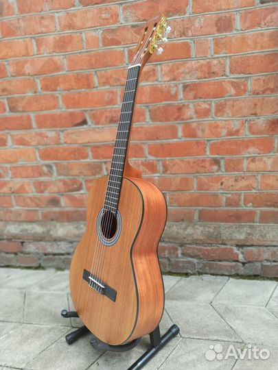 Гитары J.Karlsson и от 3500, много Гитар и Укулеле