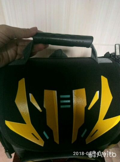 Школьный ранец