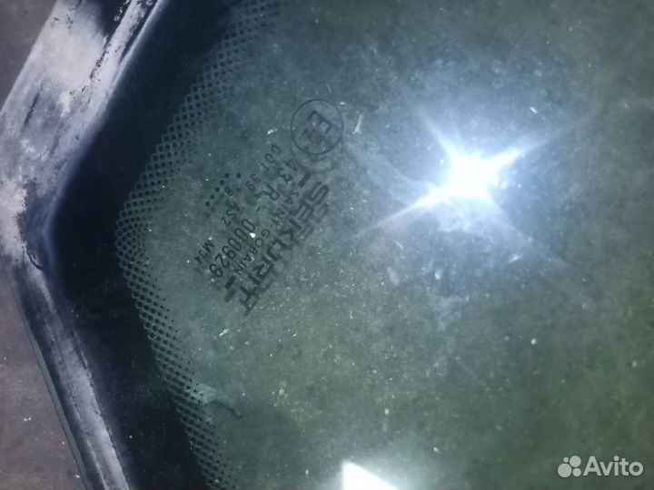 Стекло кузовное боковое левое Renault Espace 3 JE