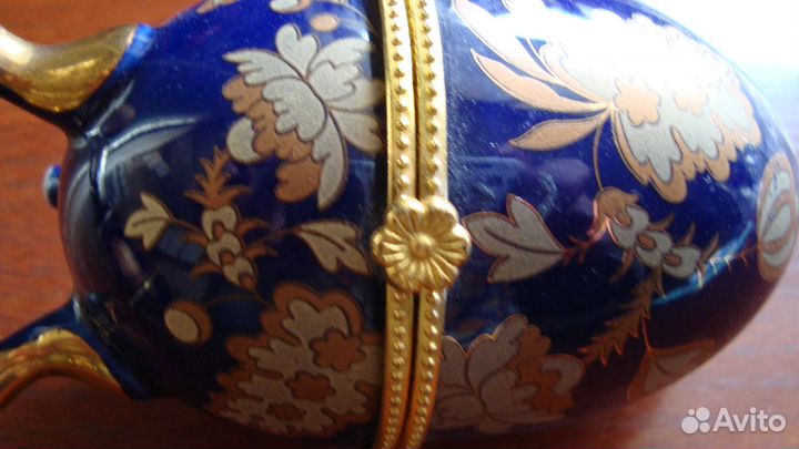 Пасхальное яйцо фарфор