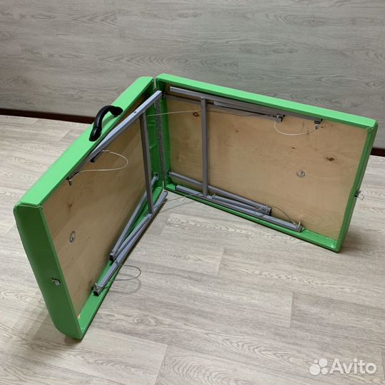 Массажный стол