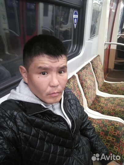 Бригада строителей