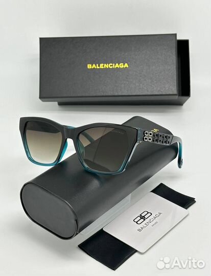 Солнцезащитные очки Balenciaga