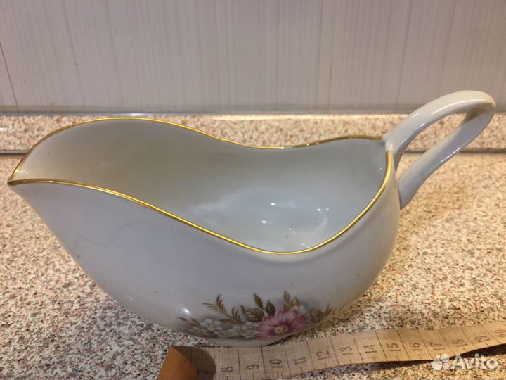 Соусница и салатница удлиненная