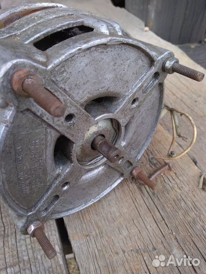 Электродвигатель даоц-у4 120Вт