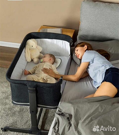 Приставная кроватка для малышей в прокат