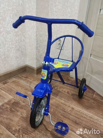 Трехколесный велосипед