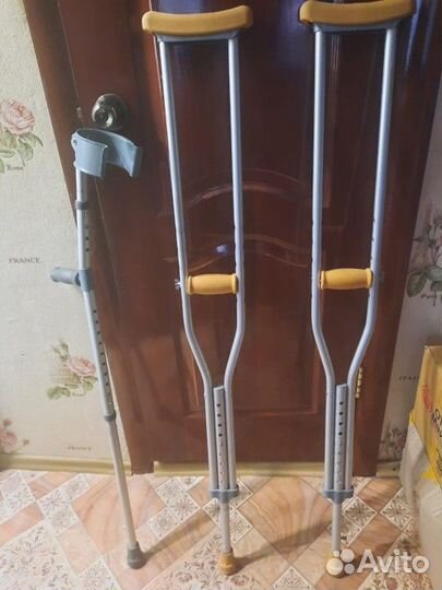 Костыли. Цена в описании