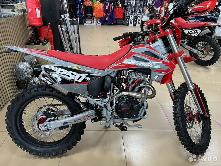 Мотоцикл эндуро FXmoto YZ-250 21/18