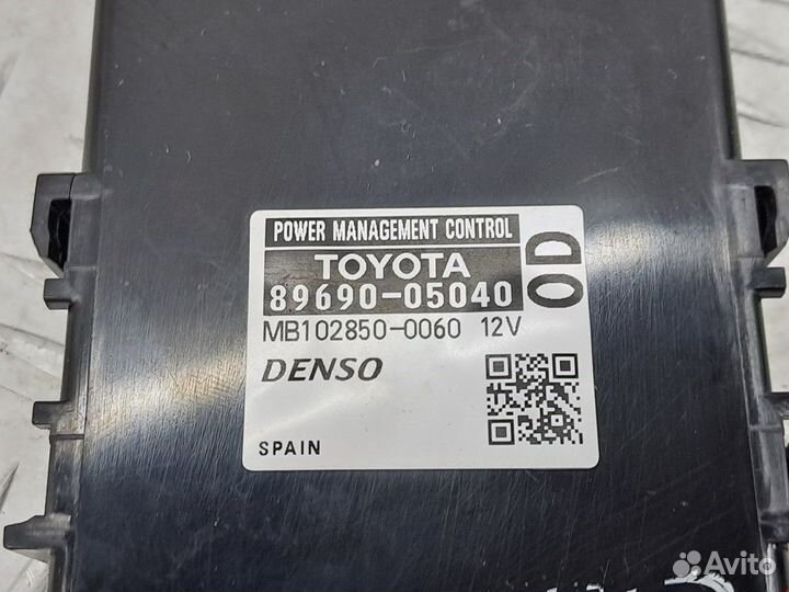 Блок управления светом Toyota Avensis 3 (T270)