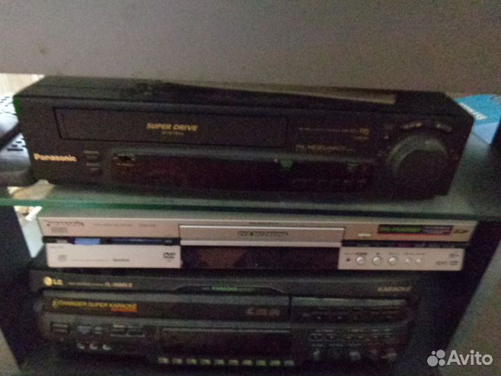 Panasonic -стойка+Karaoke+VHS+DVD+TV