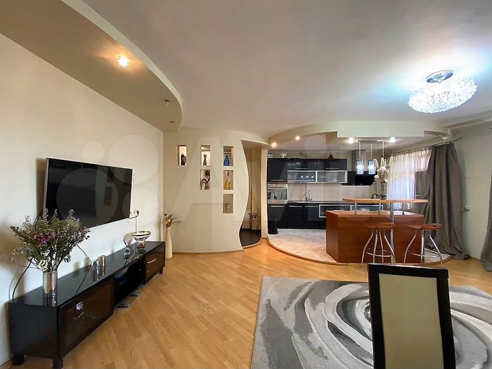 4-к. квартира, 100 м², 5/9 эт.