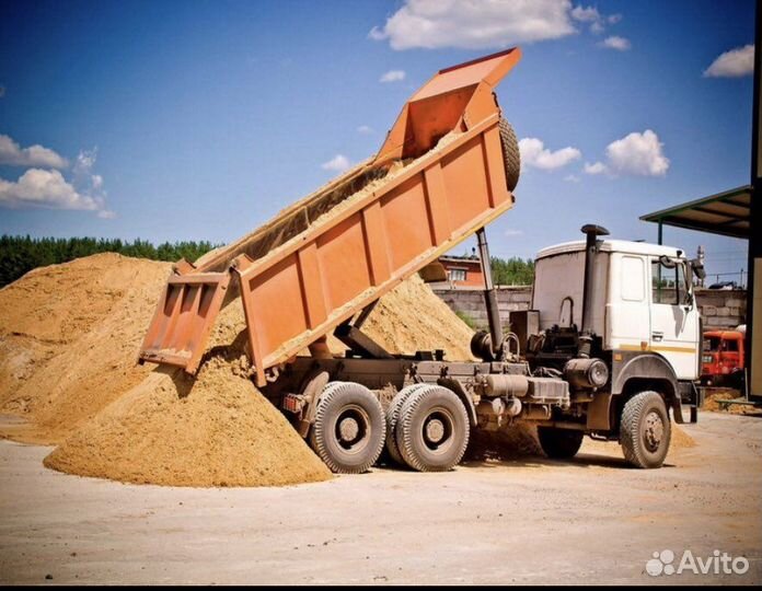 Песок речной, чернозём, грунт щебень