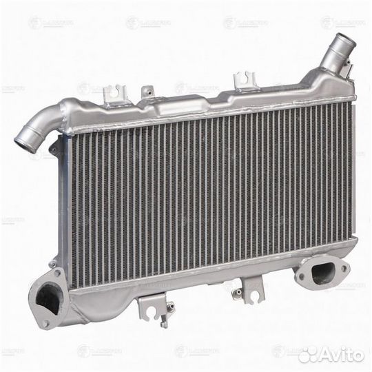 Интеркулер Тойота Ленд Крузер 200