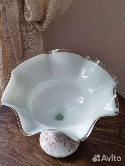 Ваза на ножке Красный Май