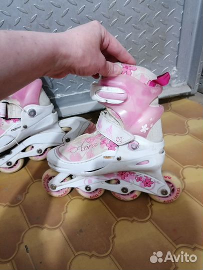 Роликовые коньки