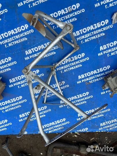 Правое зеркало. Western Star тягач 3406D 1992