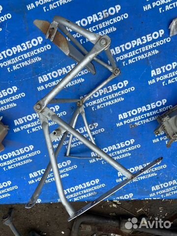 Правое зеркало. Western Star тягач 3406D 1992