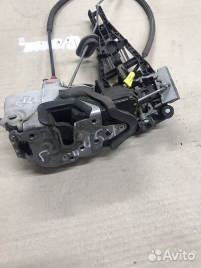 Правый передний Дверной замок на опель астра J GTC