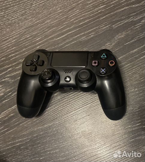 Sony playstation 4 в хорошем техническом состоянии