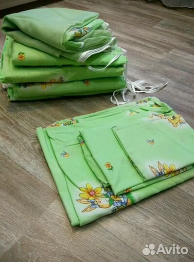 Комплект бортиков с балдахином,наматрасник,подушка