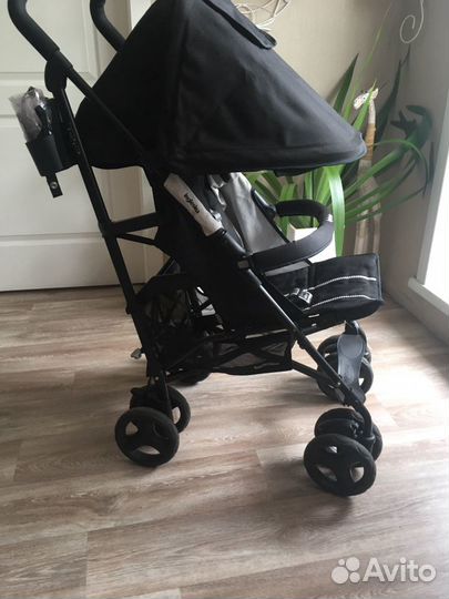 Коляска прогулочная Inglesina Trip