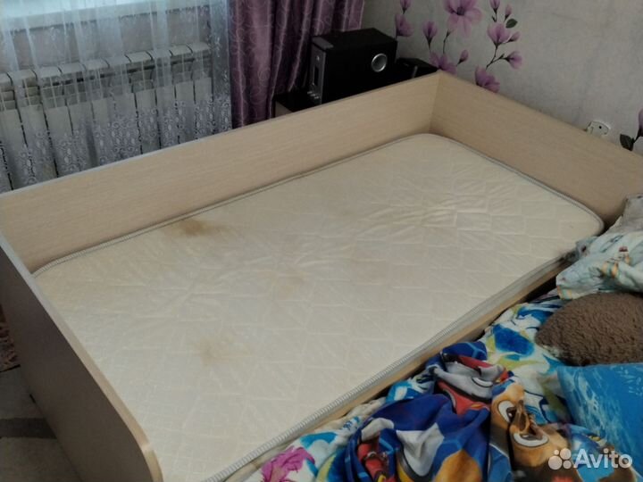 Детская кровать от 3 лет с матрасом бу