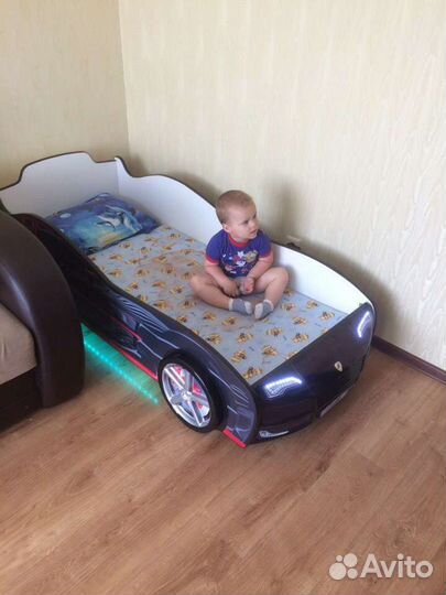 Кровать машинка детская