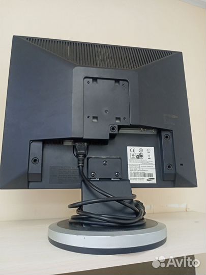 Монитор samsung SyncMaster 740N 17