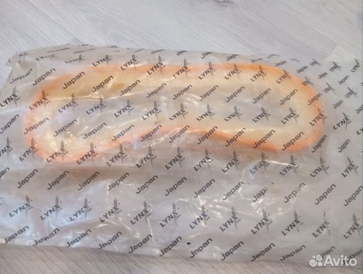 Фильтр воздушный на Мерседес 190