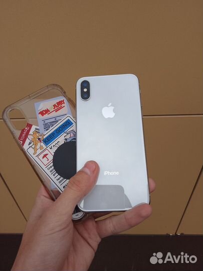 iPhone X, 64 ГБ