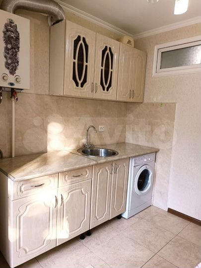 2-к. квартира, 40 м², 3/5 эт.