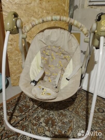 Детские качели с музыкой и пультом